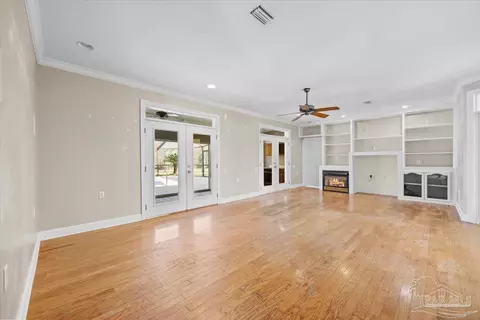 Living - 616 Meander Ln, Cantonment, FL 32533 photo 3 of 9