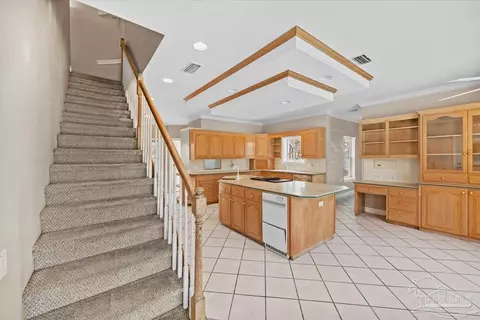 Entry Way - 616 Meander Ln, Cantonment, FL 32533 photo 3 of 5