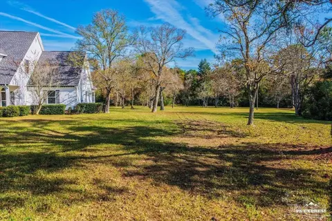 Exterior - 616 Meander Ln, Cantonment, FL 32533 photo 11 of 14