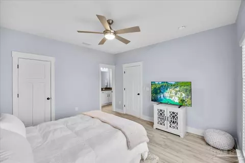 Bedroom - 6094 Cherry Hill Cir, Pace, FL 32571 photo 3 of 7