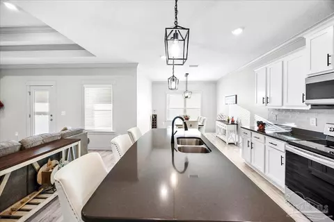 Kitchen - 6094 Cherry Hill Cir, Pace, FL 32571 photo 6 of 7