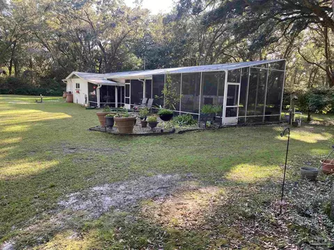3372 Childers St, Milton, FL 32583