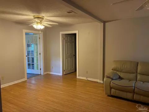 Living - 3324 Bonfire Dr, Milton, FL 32583 photo 1 of 1