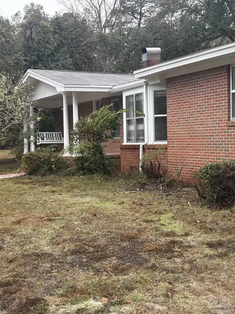 Exterior - 5246 Old River Rd, Baker, FL 32531 photo 4 of 4