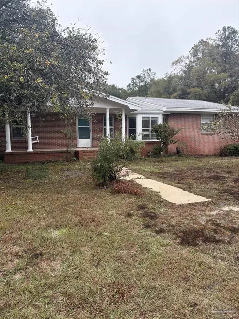 Exterior - 5246 Old River Rd, Baker, FL 32531 photo 3 of 4