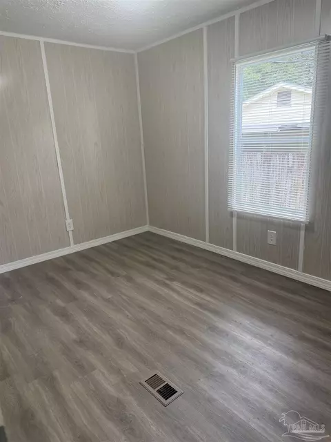 5227 Chestnut Ave, Pace, FL 32571 photo 8
