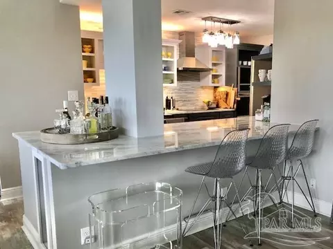 825 Bayshore Dr #1002, Pensacola, FL 32507