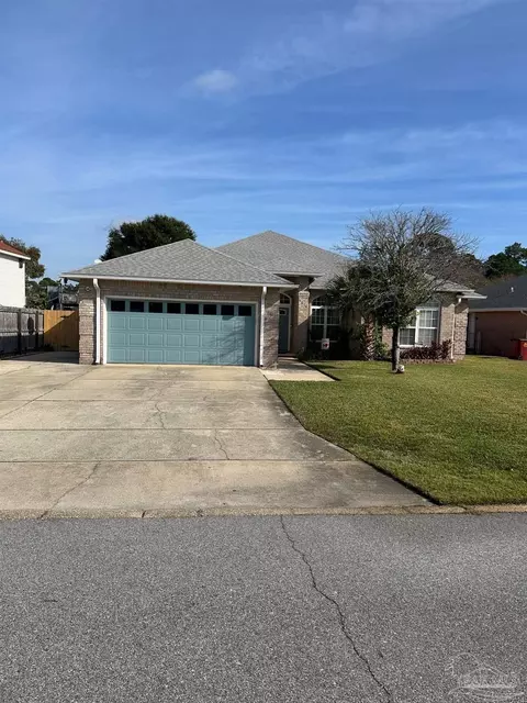 1616 Kauai Ct, Gulf Breeze, FL 32563