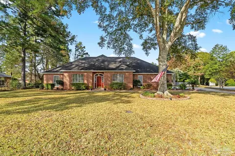3306 Prestwick Dr, Pace, FL 32571