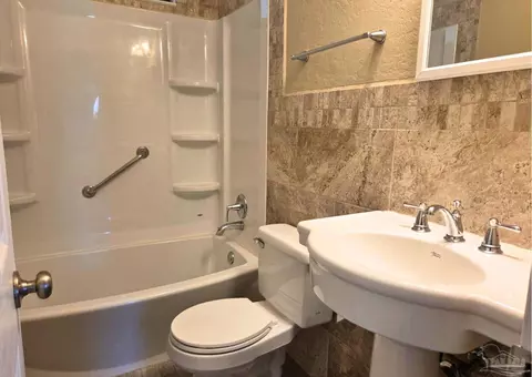 Bath - 6477 Lark Ave, Milton, FL 32570 photo 1 of 2