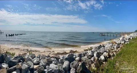 811 Bayshore, Pensacola, FL 32507
