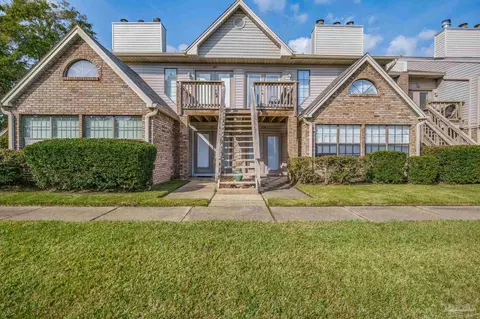 7150 Plantation Dr #222, Pensacola, FL 32504