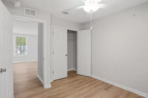 Bedroom - 6582 Lee St, Milton, FL 32570 photo 5 of 5