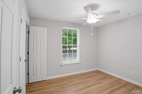Bedroom - 6582 Lee St, Milton, FL 32570 photo 1 of 5