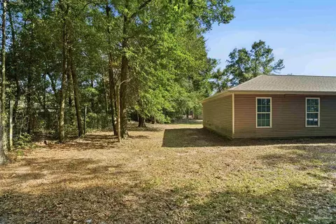 Exterior - 6582 Lee St, Milton, FL 32570 photo 6 of 7