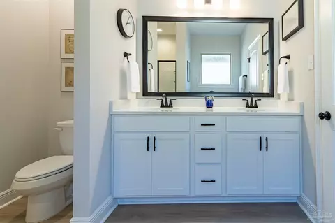 Bath - 4234 Southern Palm Dr, Pace, FL 32571 photo 5 of 7