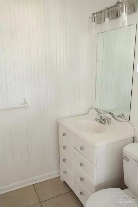 Bath - 806 Watson Ave, Cantonment, FL 32533 photo 1 of 3