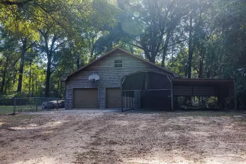 Exterior - 5425 Windham Rd, Milton, FL 32570 photo 6 of 6