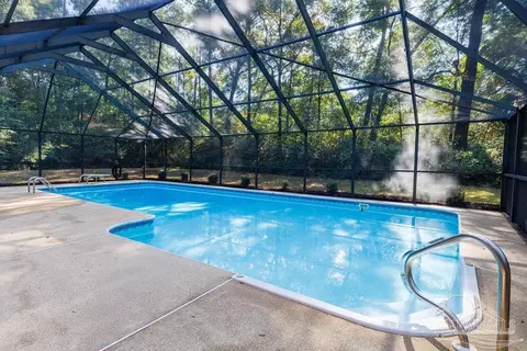 Exterior - 5425 Windham Rd, Milton, FL 32570 photo 2 of 6