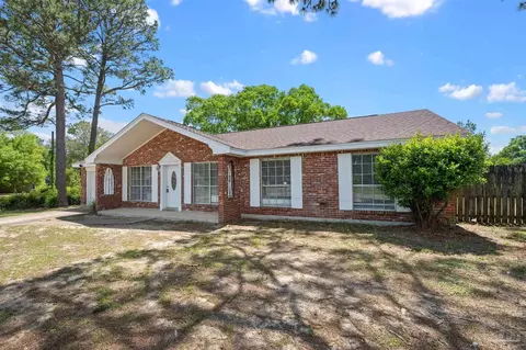 5719 Ventura Ln, Pensacola, FL 32526