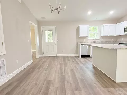 7236 Par Ln, Milton, FL 32570 photo 3