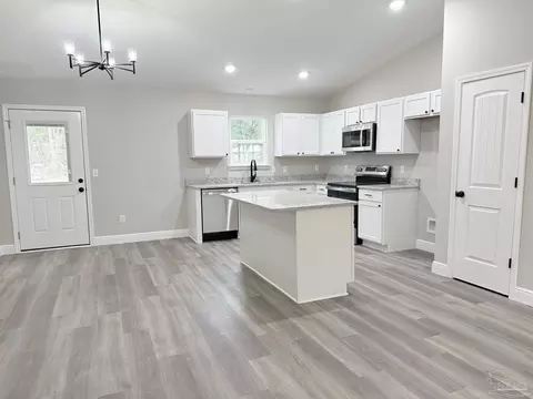 7234 Par Ln, Milton, FL 32570 photo 2