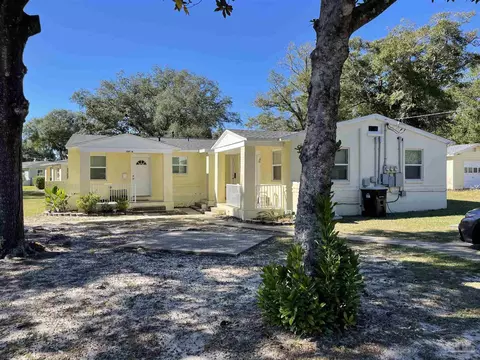 107 Holmes Dr, Pensacola, FL 32507