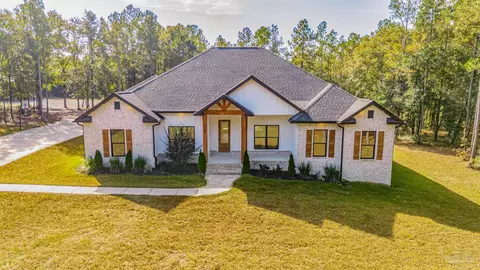 2329 Molino Bridge Rd, Pace, FL 32571