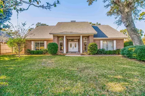 6511 Chardonnay, Pensacola, FL 32504