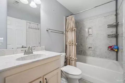 Bath - 4393 Rice Rd, Milton, FL 32583 photo 1 of 1