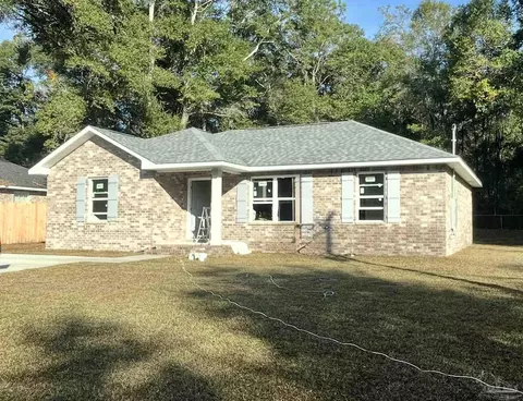 6328 Simpson St, Milton, FL 32570