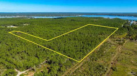 00 Sandy Pt St, Milton, FL 32583