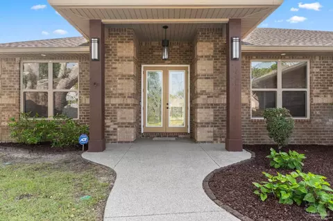 950 Paradise Beach Cir, Pensacola, FL 32506
