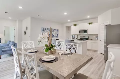 Dining - 4627 Eider Rd, Pace, FL 32571 photo 4 of 4