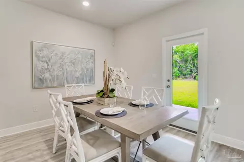 Dining - 4627 Eider Rd, Pace, FL 32571 photo 2 of 4