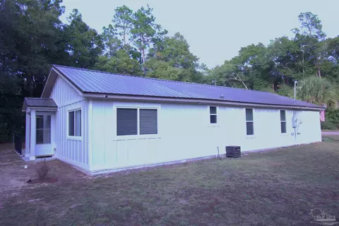 Exterior - 7195 Heath Rd, Milton, FL 32570 photo 1 of 5