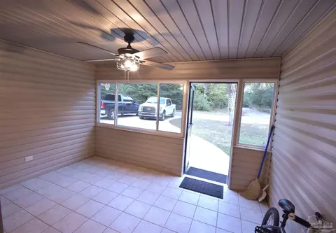 Exterior - 7195 Heath Rd, Milton, FL 32570 photo 3 of 5