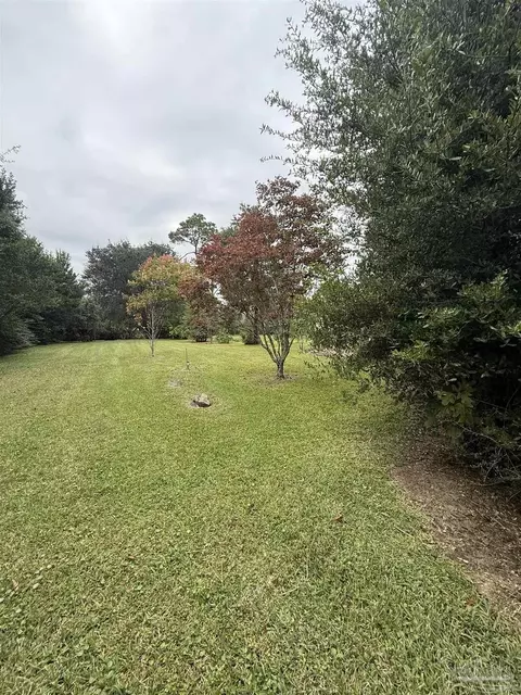 35 Campbellton Ln, Pensacola, FL 32506