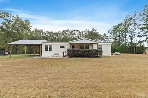 289 Blackwell Ln, Atmore, AL 36502