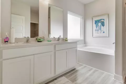 Bath - 4764 Redhead Ct, Pace, FL 32571 photo 2 of 4