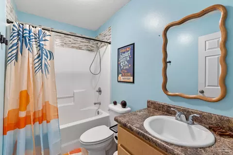 Bath - 3963 Edgefield St, Pace, FL 32571 photo 1 of 2