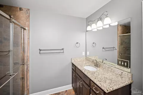 Bath - 3500 Hazel Godwin Rd, Jay, FL 32565 photo 3 of 5