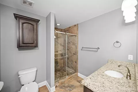 Bath - 3500 Hazel Godwin Rd, Jay, FL 32565 photo 2 of 5