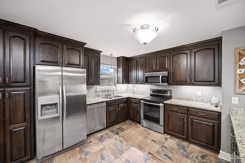 Kitchen - 3500 Hazel Godwin Rd, Jay, FL 32565 photo 3 of 3
