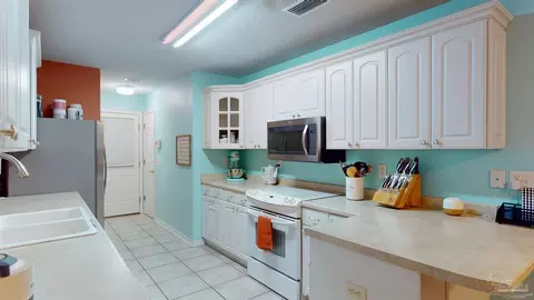 Kitchen - 2511 Argle Rd, Cantonment, FL 32533 photo 2 of 4