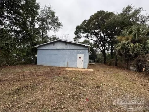 150 Shadow Lawn Ln, Pensacola, FL 32507