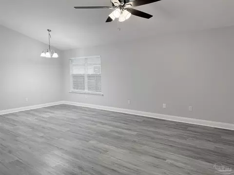 Living - 3013 N 36th Ave, Milton, FL 32583 photo 1 of 3