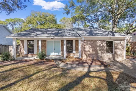 2726 Sanibel Pl, Gulf Breeze, FL 32563