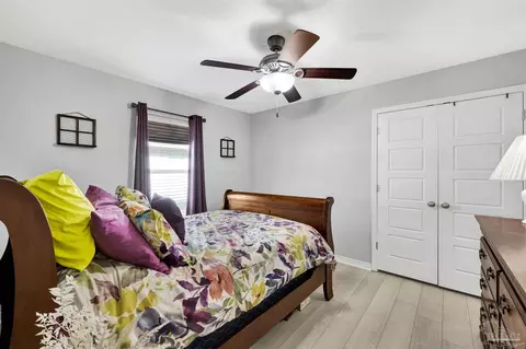Bedroom - 4304 Village Oak Ln, Pace, FL 32571 photo 4 of 4