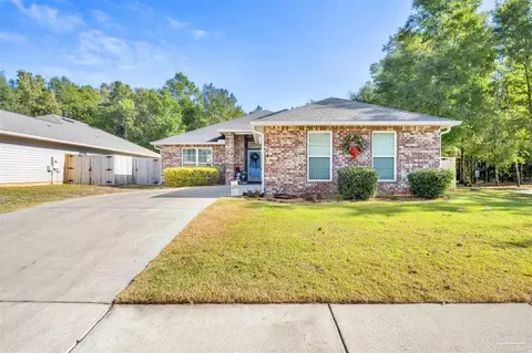 Exterior - 4304 Village Oak Ln, Pace, FL 32571 photo 2 of 9